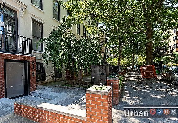 5th image of 64 Hawthorne St APT 1B