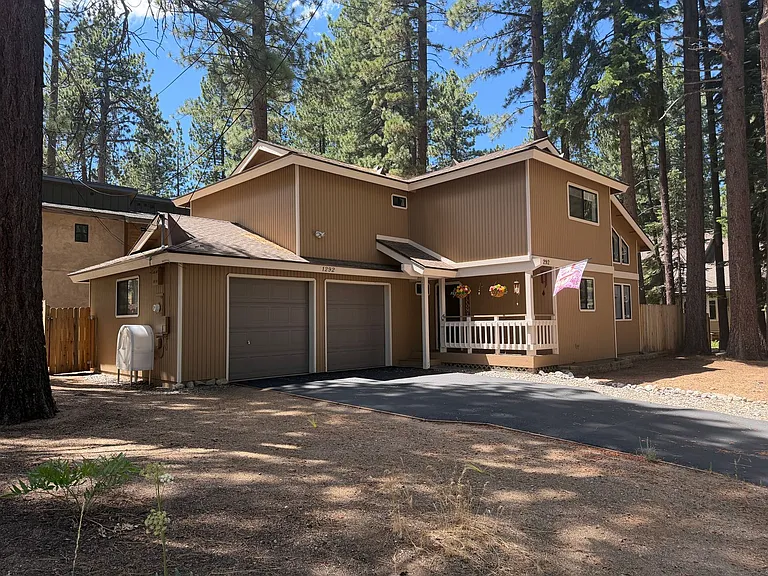 1292 Tata Ln — Photo 17