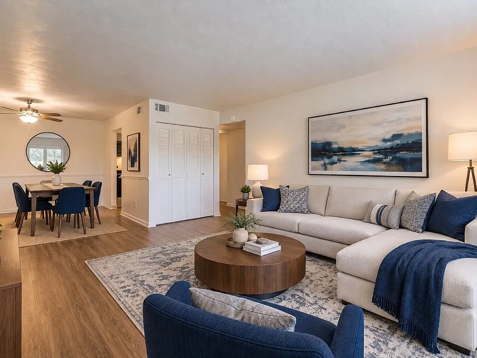Parkway Manor Apartment Homes