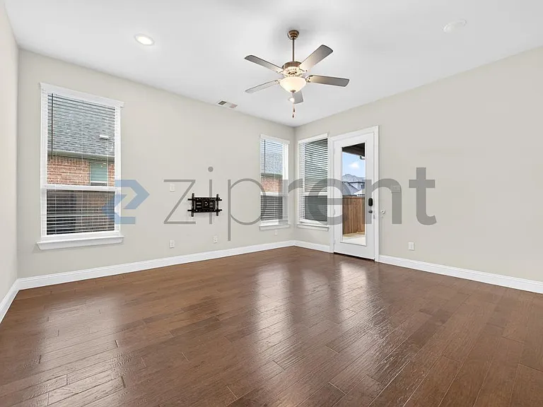 8451 Bronzegate Trl — Photo 9