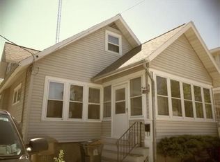 1849 Helena St, Madison, WI 53704