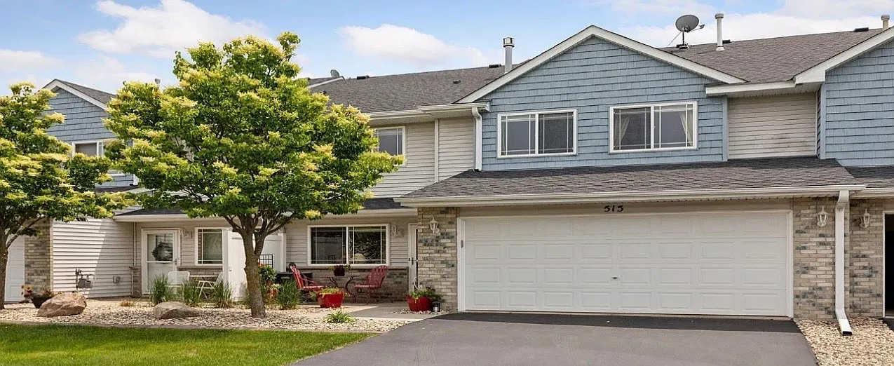 Gooseberry Ln, Dundas — Photo 1