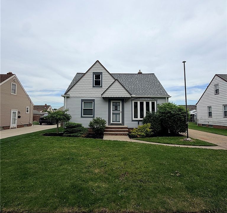 1st image of 4717 Summer Ln