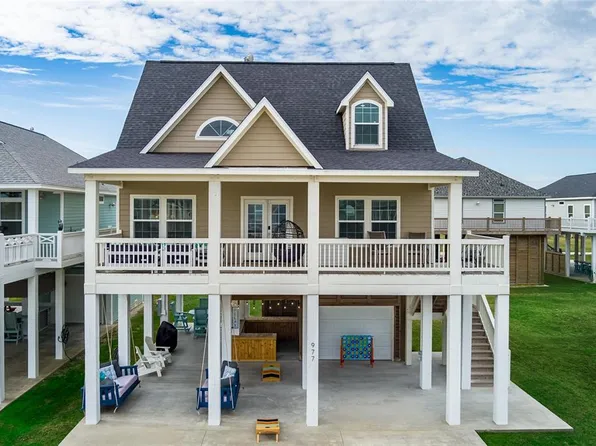 977 Crane Lane, Crystal Beach, TX 77650