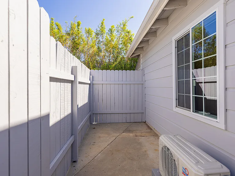Brandt Ave — Photo 10