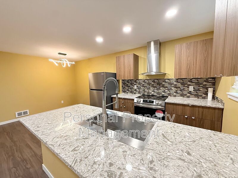 1st image of 5711 NE 74th Ct #B