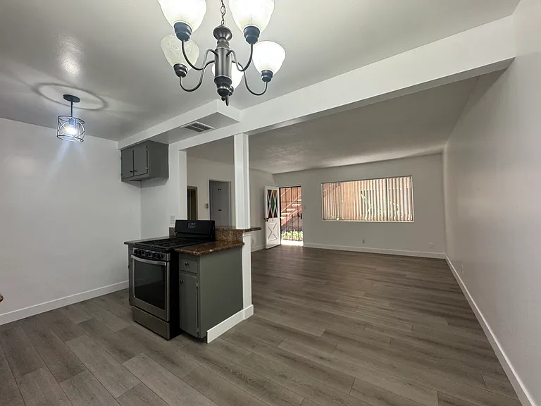 7810 Stewart And Gray Rd #D — Photo 6