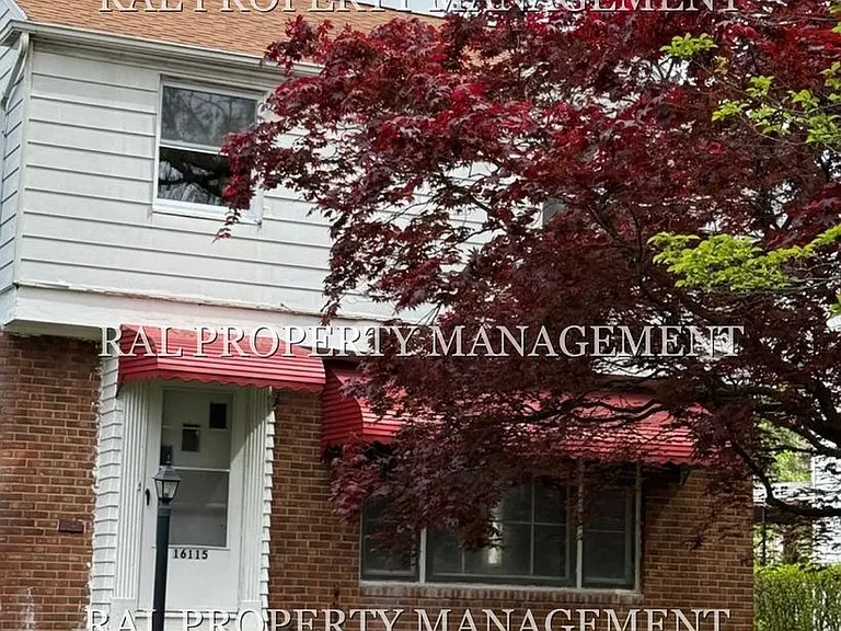 16115 Delrey Ave — Photo 1