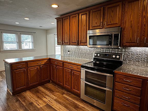 5th image of 205 W Sunbarger St
