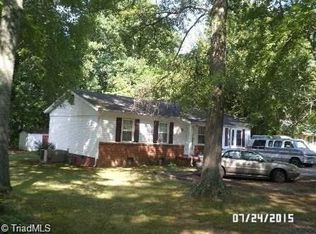 311 Gracie St, Eden, NC 27288