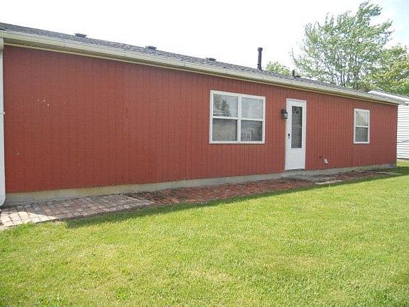 4th image of 1202 Grenada Dr