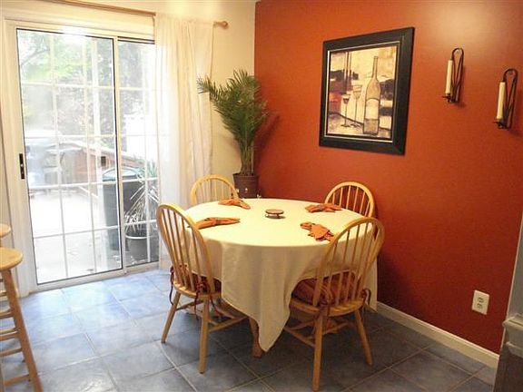 4th image of 1212 Bennett Pl