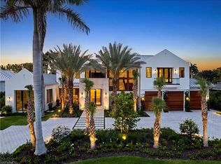 745 Pectin Rd, Naples, FL 34102