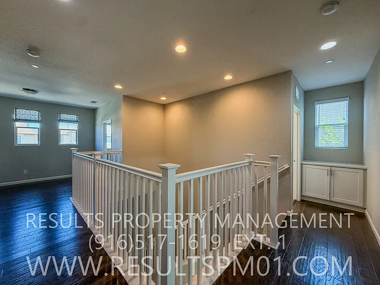 1041 Bridlewood Dr — Photo 14