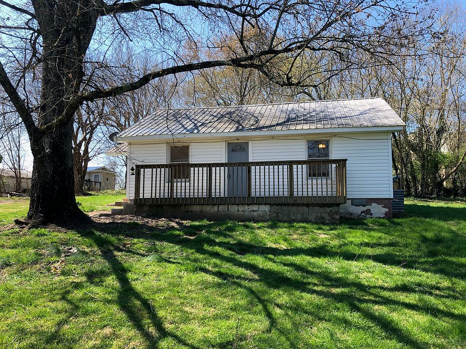 1st image of 7204 Terry Dr