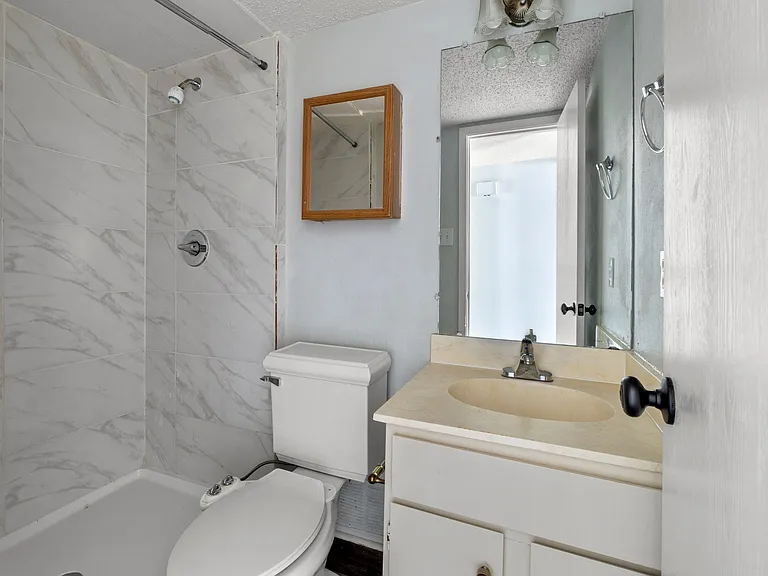 11809 Eubank Dr — Photo 22