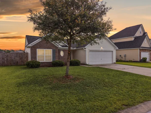 224 Market Hall St, Moncks Corner, SC 29461