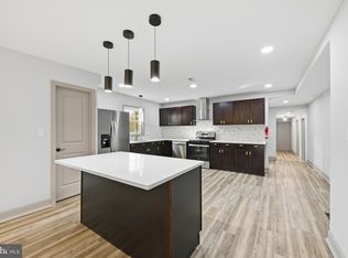 233 Chestnut St, Mount Holly, NJ 08060