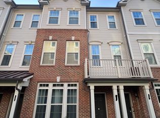 37 Arnold Dr, Wood Ridge, NJ 07075