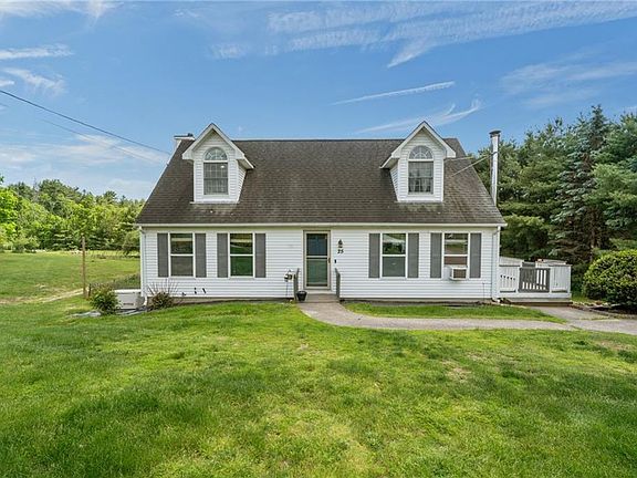 2nd image of 25 Cherry Ln