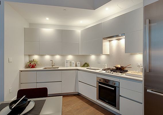 4th image of 222 E 44th St APT 9M