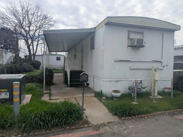 1272 Villa Ave Space 60, Clovis, CA 93612