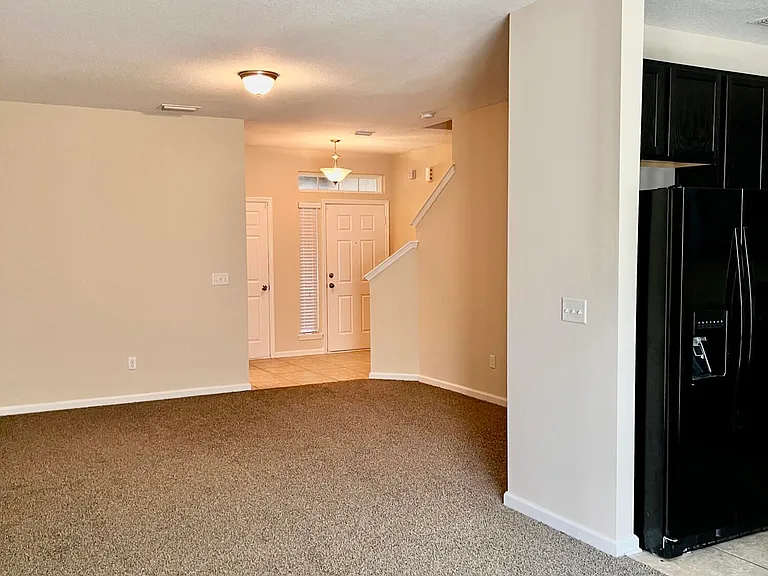 519 Ryker Way — Photo 5
