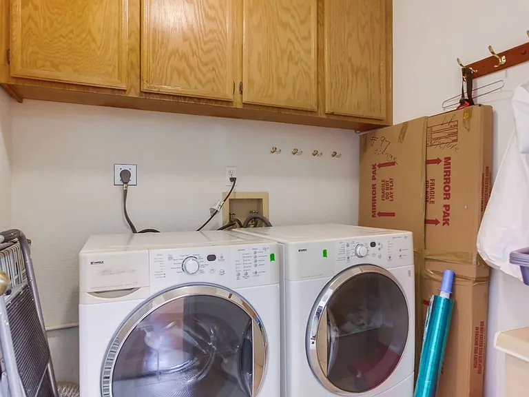 10730 Carillon Ct — Photo 50