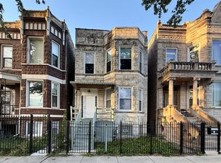 4038 W Congress Pkwy, Chicago, IL 60624