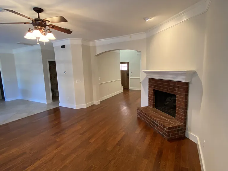 519 Cellars Ct — Photo 17