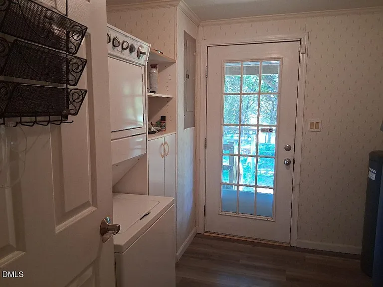20 Rus Dr — Photo 7