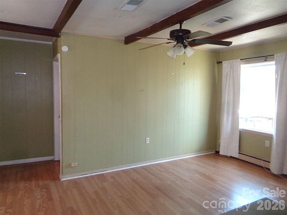 5th image of 529 Harmon St