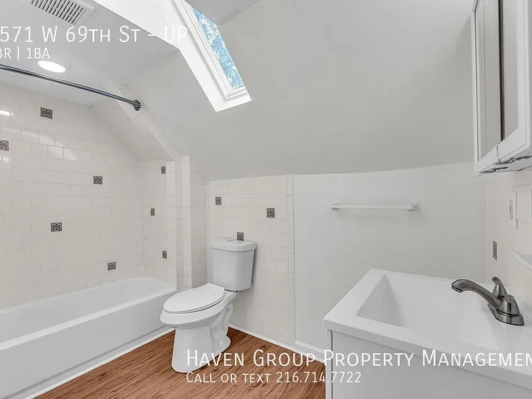 3571 W 69th St #UP — Photo 12
