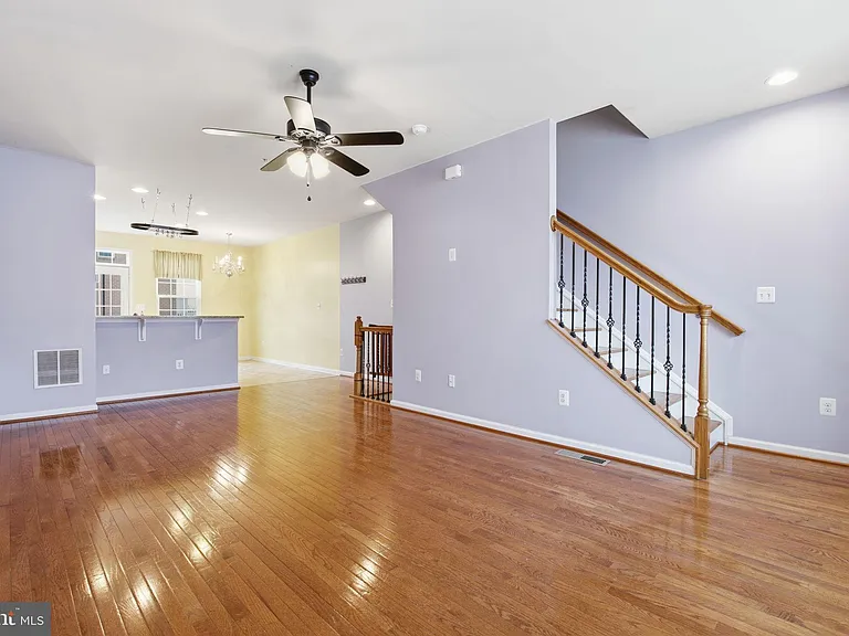 4505 Foster Ave — Photo 13