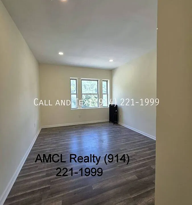 369 Warburton Ave #4A