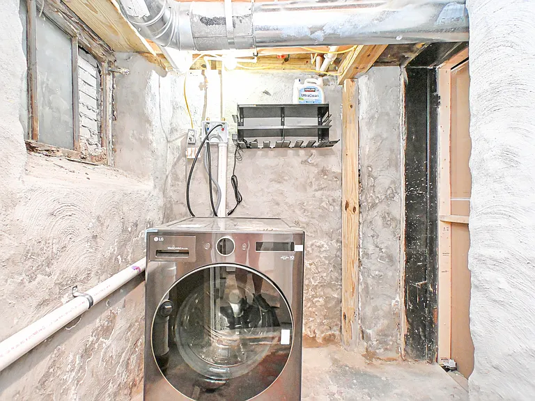 2216 Burnett Ave #2 — Photo 27