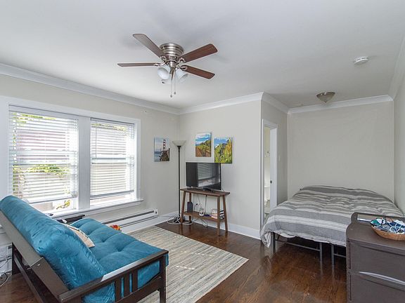 5th image of 2128 N Dayton St #305