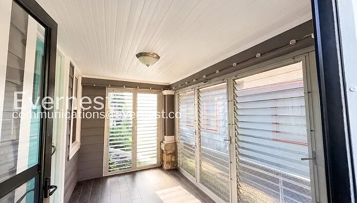 6135 Holmes St — Photo 15