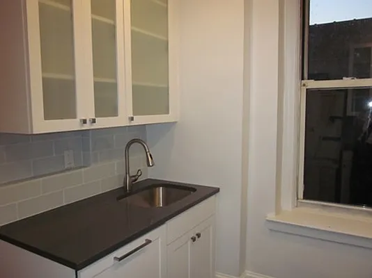 Sold by Metropolitan Equities | media 12