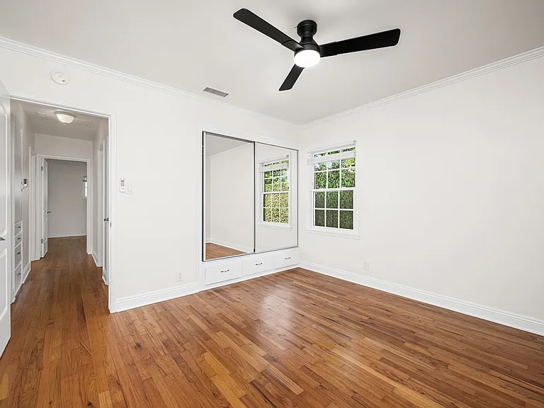 5915 E Rosebay St — Photo 23