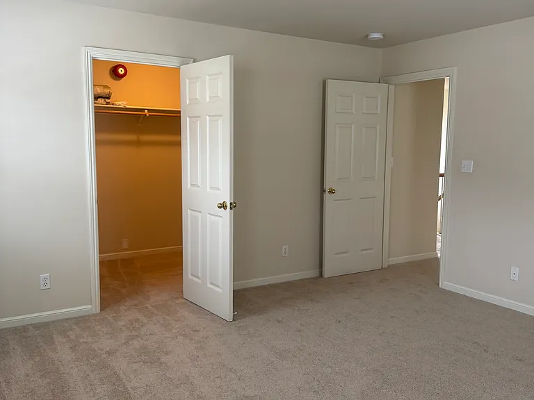213 Valencia Ave — Photo 22