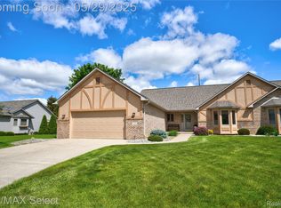 5184 Wyndemere Common Sq, Swartz Creek, MI 48473