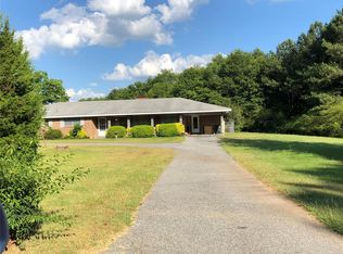 528 Gammils Store Rd, Tallassee, AL 36078