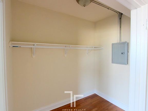 4th image of 4546 N Damen Ave APT 401