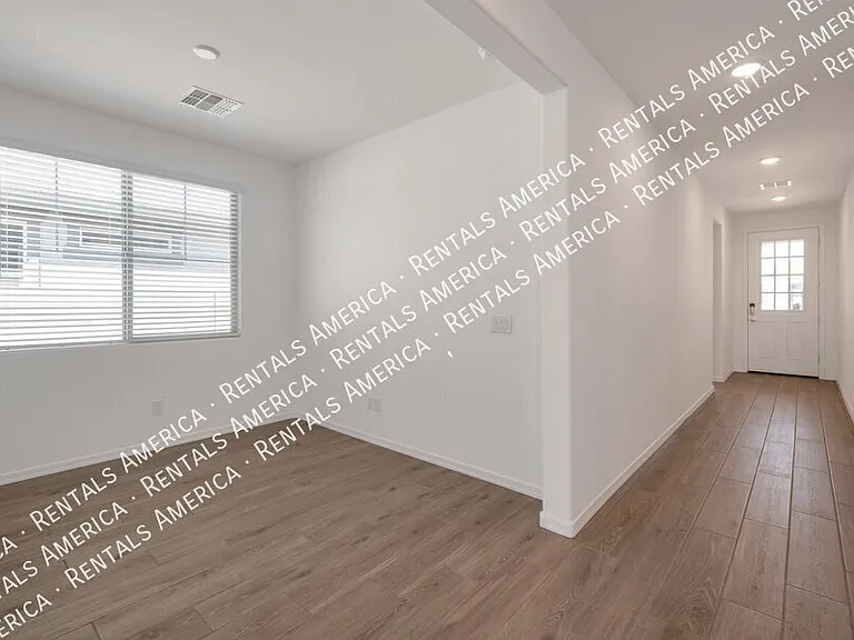 23015 E Starflower Dr — Photo 10