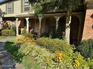 9421 Wooden Bridge Rd, Rockville, MD 20854