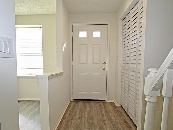 2nd image of 2812 New Providence Ct