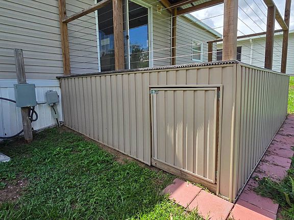 4th image of 11600 Cove Ln