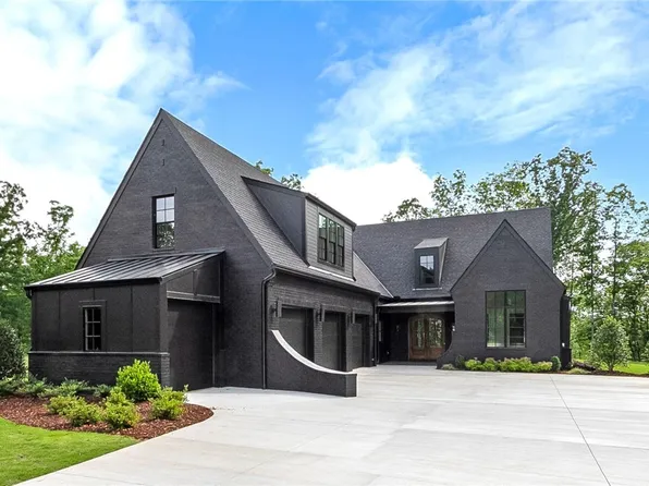 13952 Watercolor Pointe, Northport, AL 35475