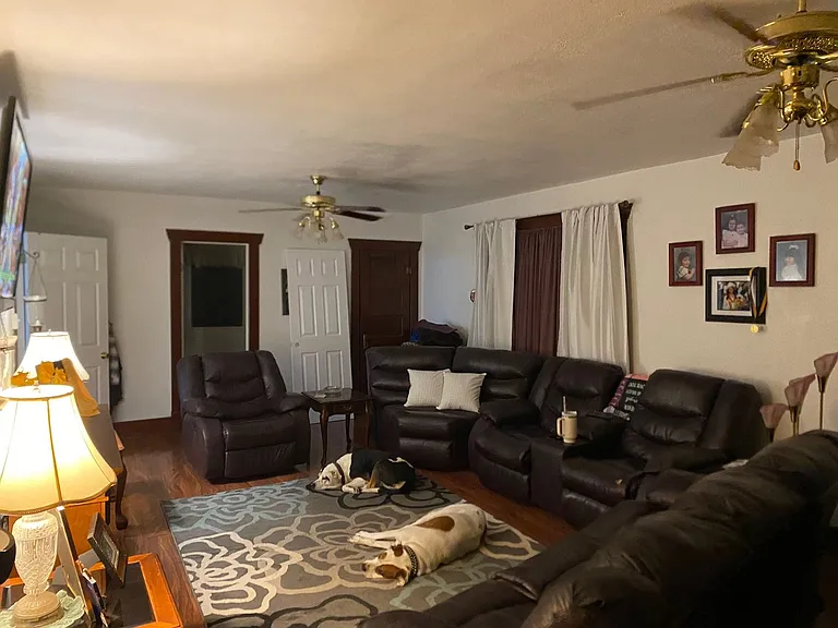 1827 Pine St — Photo 22